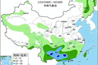 世界名画！？重温经典：梅西领取世界杯金球奖时亲吻大力神杯